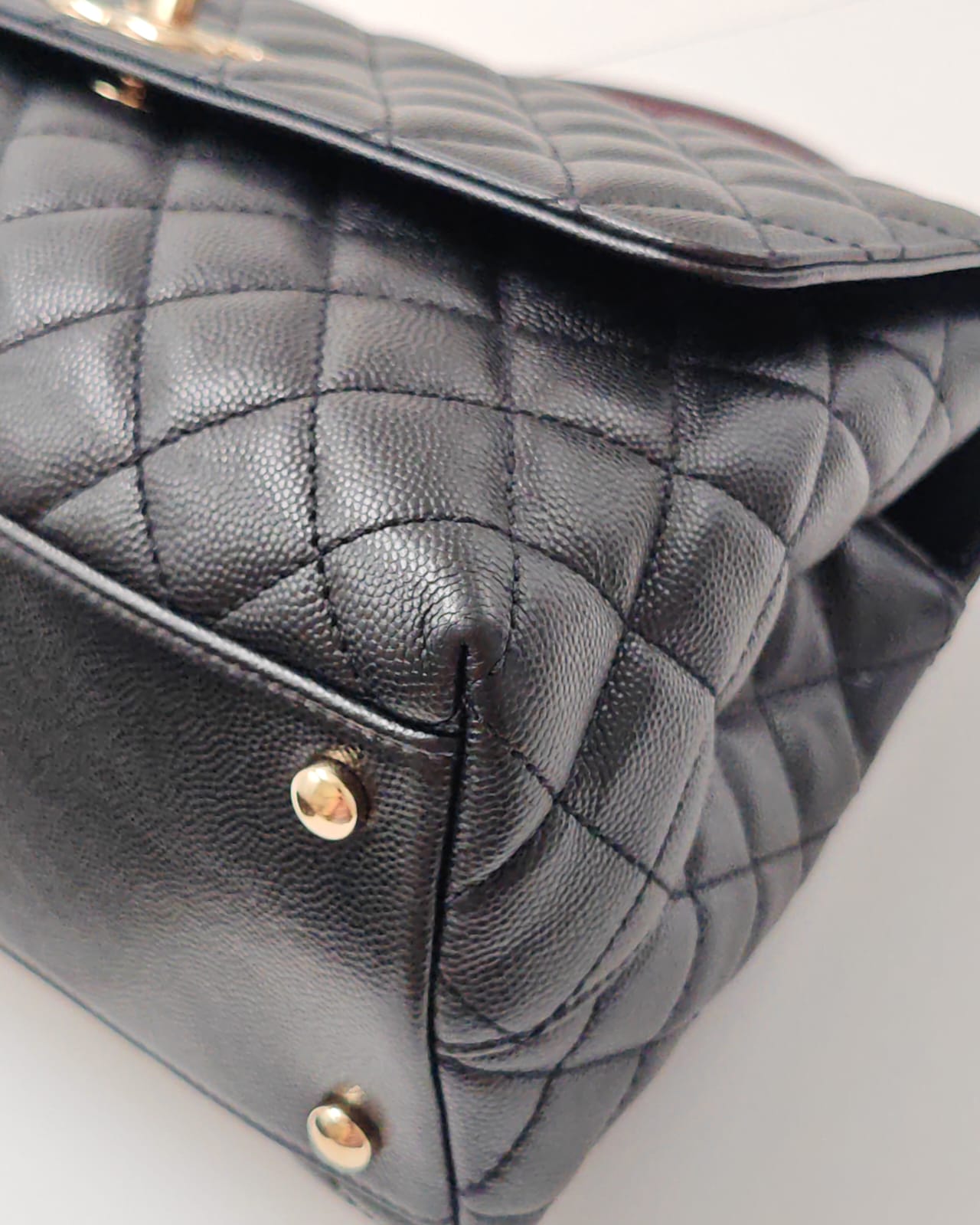 CHANEL Coco Handle Quilted Caviar Flap Bag with Burgundy Top Handle – Black / Gold Hardware