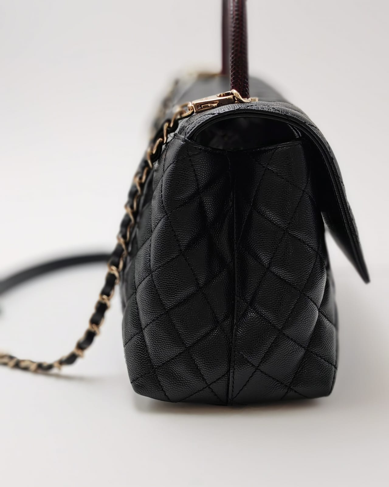 CHANEL Coco Handle Quilted Caviar Flap Bag with Burgundy Top Handle – Black / Gold Hardware