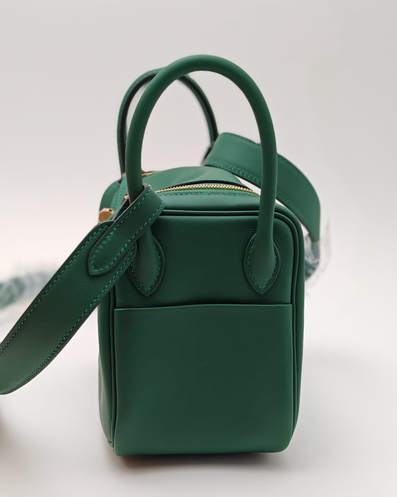 Hermès Mini Lindy – Vert Moyne Swift Leather with Gold Hardware