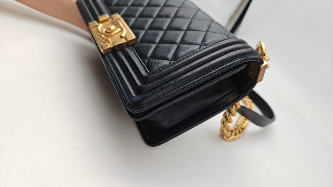 Chanel Boy Bag Quilted Calfskin Leather with Gold-Tone Hardware – Black (Used)