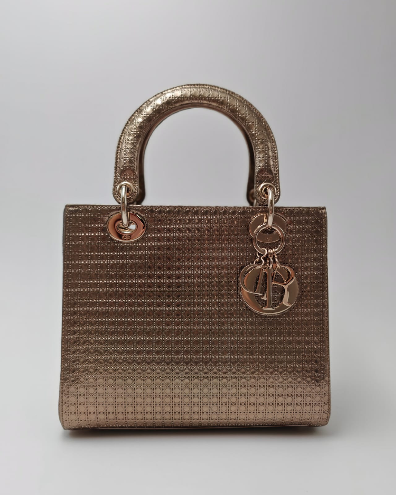 Christian Dior Lady Dior Medium Tote in Metallic Rose Gold Microcannage Patent Leather