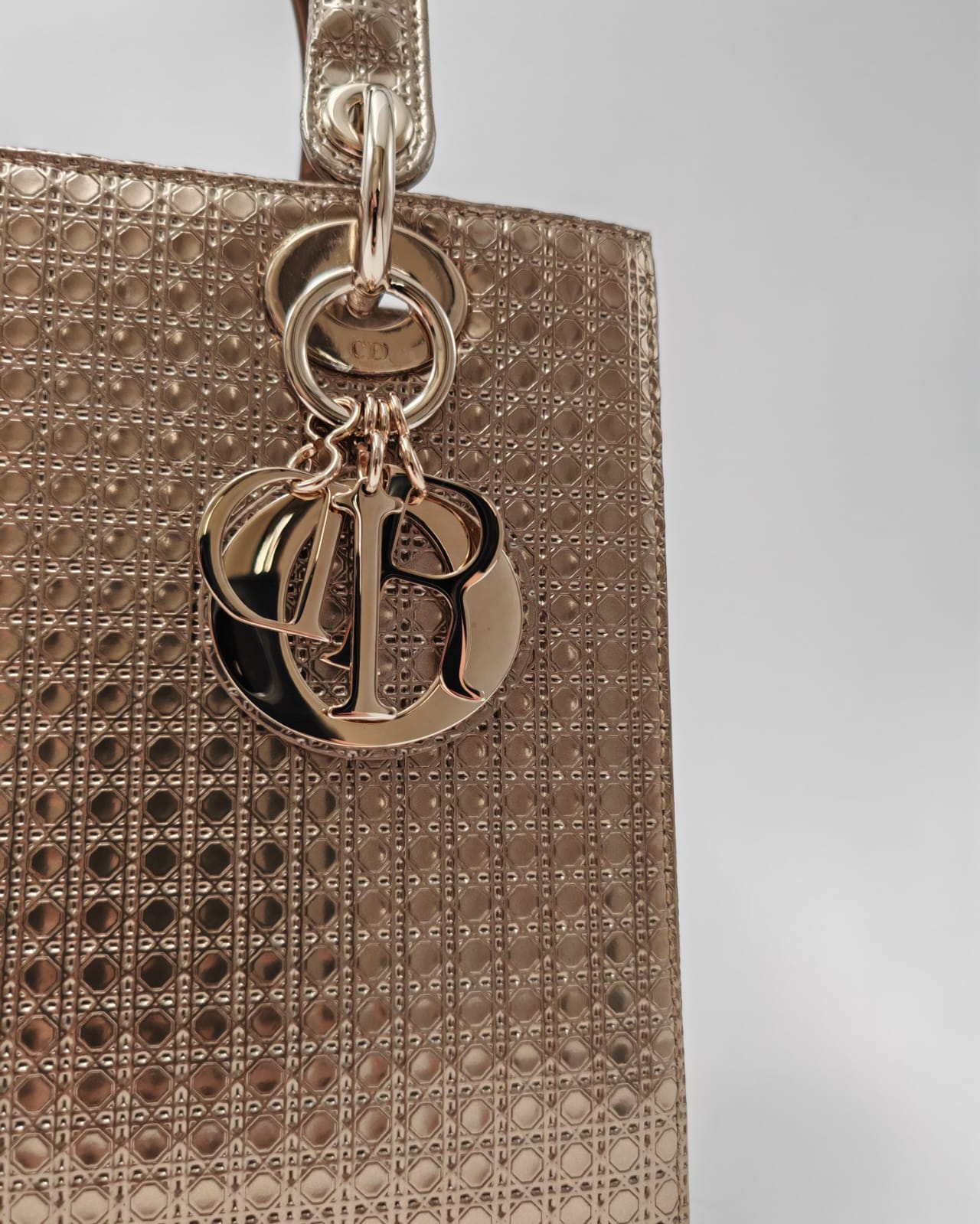 Christian Dior Lady Dior Medium Tote in Metallic Rose Gold Microcannage Patent Leather