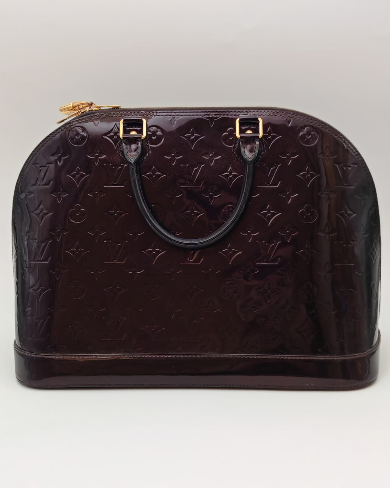 LOUIS VUITTON ALMA GM – MONOGRAM VERNIS AMARANTE
