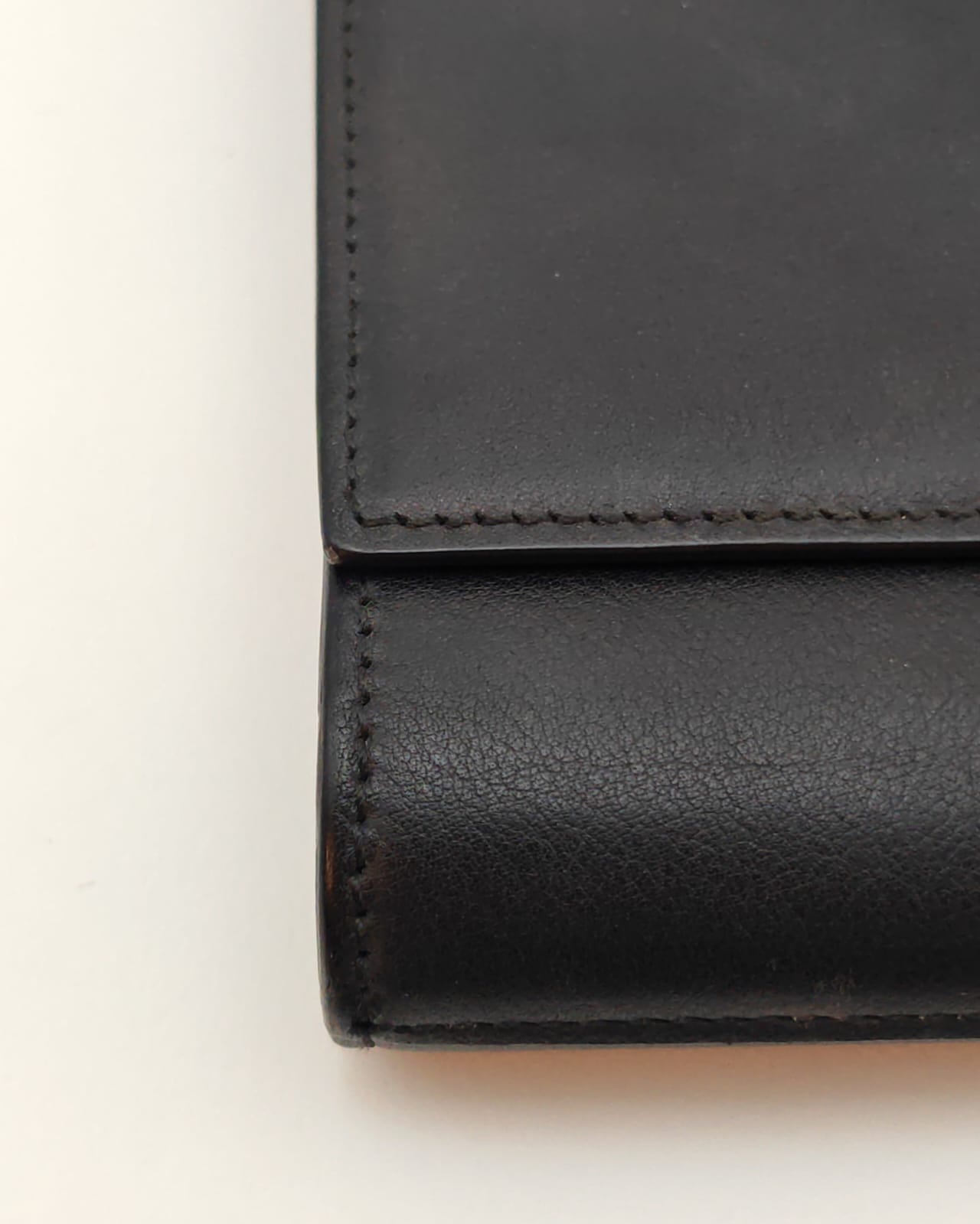 Saint Laurent Paris Classic Y Ligne Clutch Bag – Black Calfskin Leather