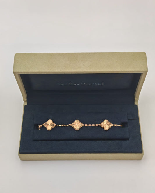 Van Cleef & Arpels Vintage Alhambra 5 Motifs Bracelet – yellow Gold Guilloché