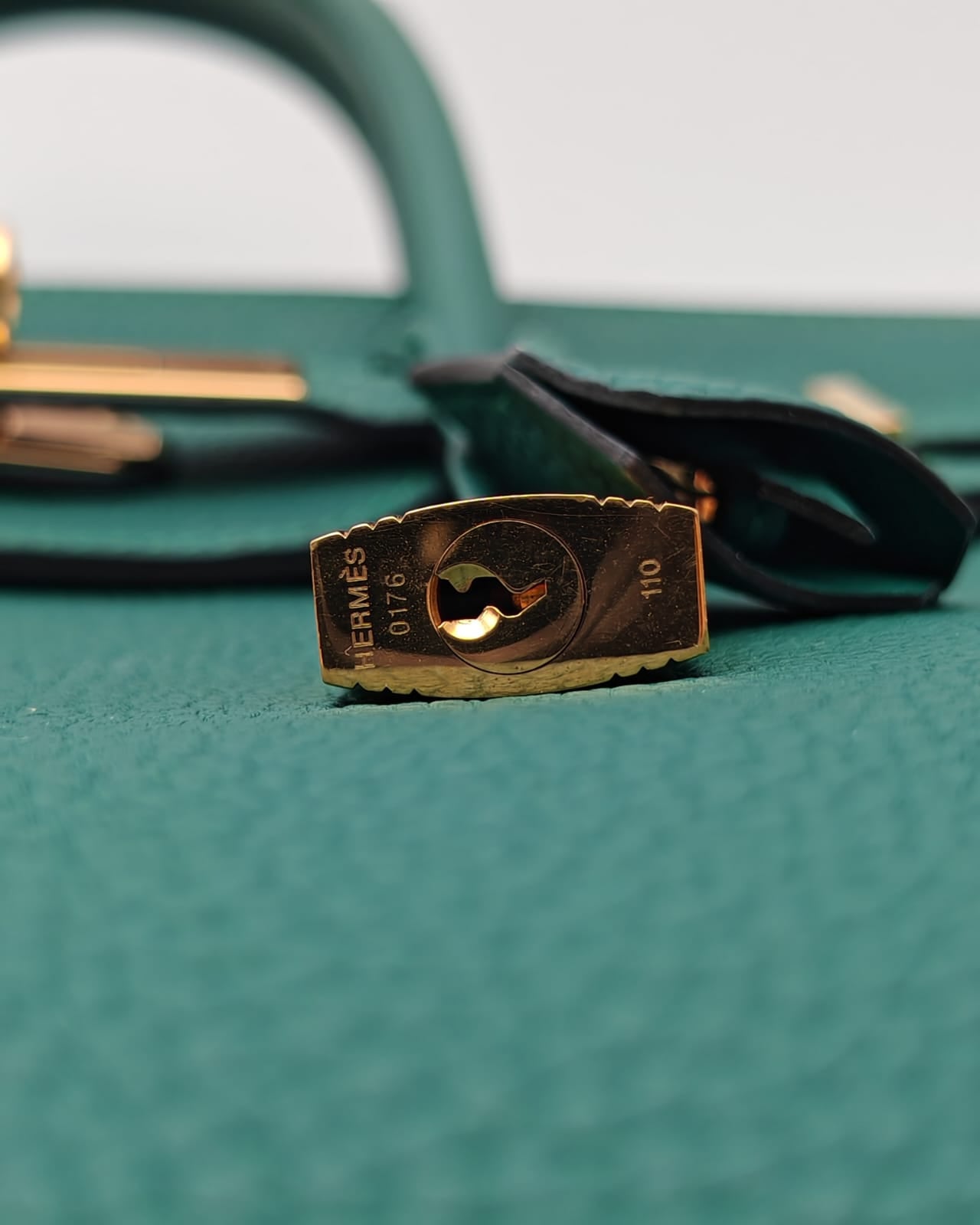 HERMÈS BIRKIN 30 BAG MALACHITE TOGO GOLD HARDWARE