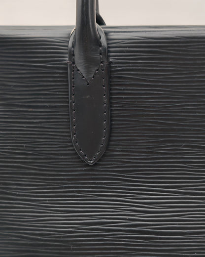 Louis Vuitton Montaigne MM in Black Epi Leather